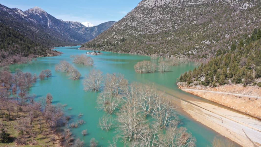 Yirmi gündür kapalı! Konya-Antalya yolunda sular çekildi mi? İşte en güncel hali 1